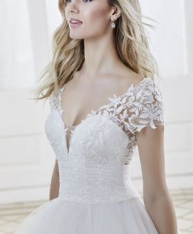 CLOE robe de mariée romantique avec manches 
