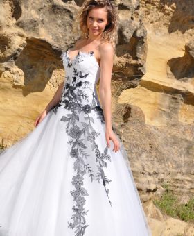 6-robes de mariée en couleur